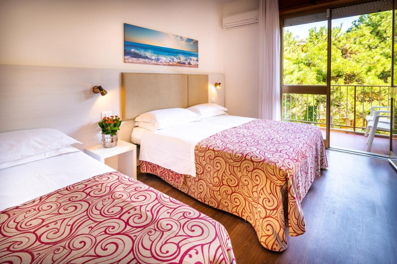 Hotel Niagara Lignano Sabbiadoro Exterior foto